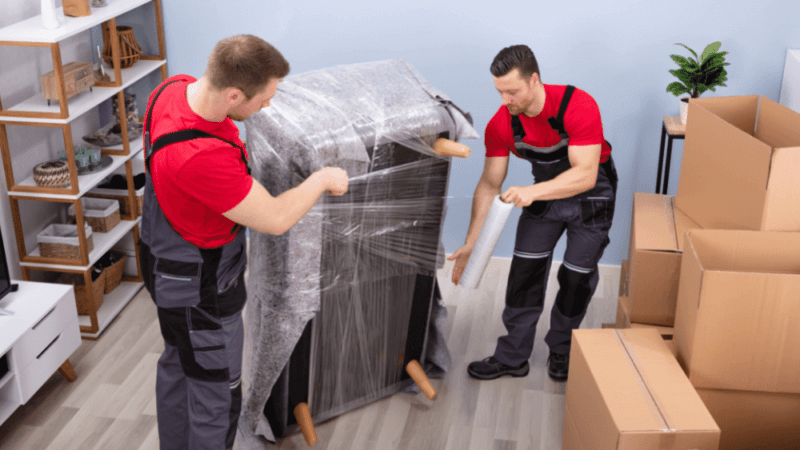 Why Is It Important to Hire Reliable Furniture Movers?