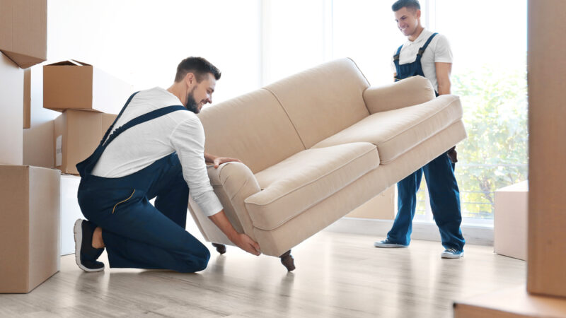 Benefits of Hiring Professionals for Furniture Removal Service